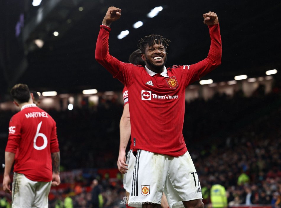 律约束的重 律约束的重