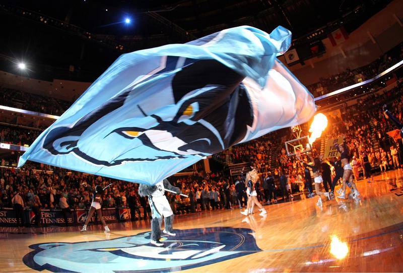 绕着鹰队 绕着鹰队